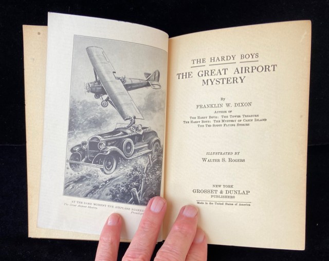 This image has an empty alt attribute; its file name is hardy-9-1-airport-e.jpg